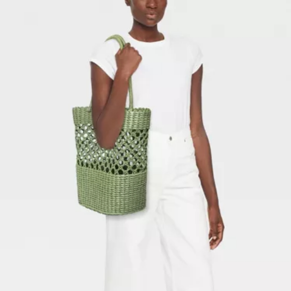 LAST ONE Straw Tote Handbag - Shade & Shore BEIGE ONLY - Picture 4 of 13